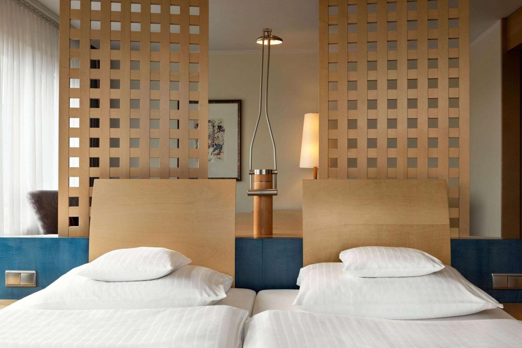 Vienna House By Wyndham Remarque Osnabrueck Hotel Exterior foto